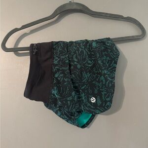 Lululeomon Running Shorts